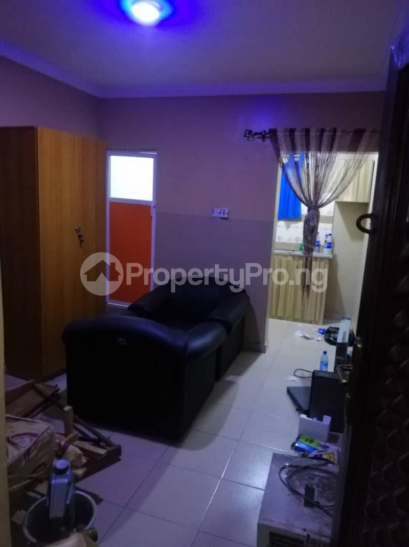 1 Bedroom Flat / Apartment in Obanikoro Shomolu Lagos Flat