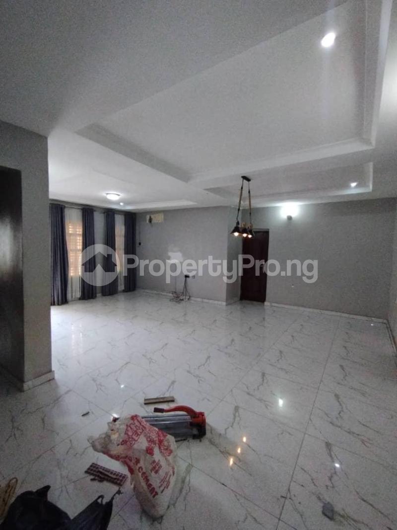 3 bedroom Flat / Apartment for rent Ologolo Lekki Lagos