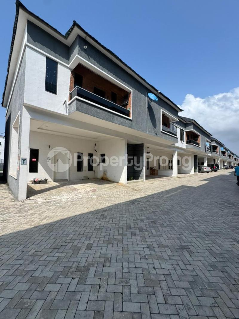 4 bedroom House for sale Orchid Road Chevron Toll Gate Lekki Lagos