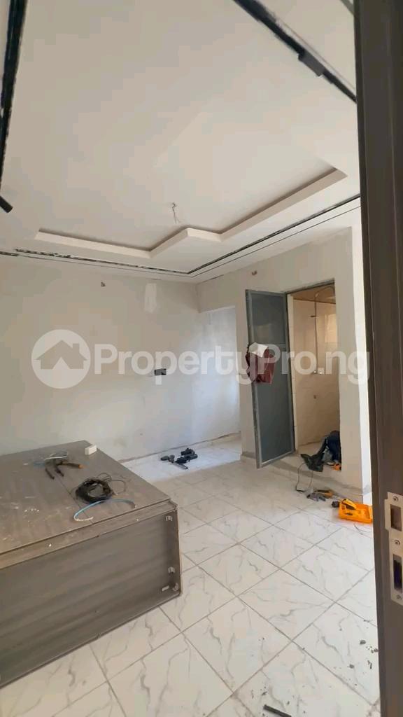 Flat / Apartment for rent Olorunsogo Street Shomolu Lagos