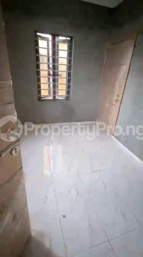 1 bedroom Flat / Apartment for rent Makoko Road Adekunle Yaba Lagos