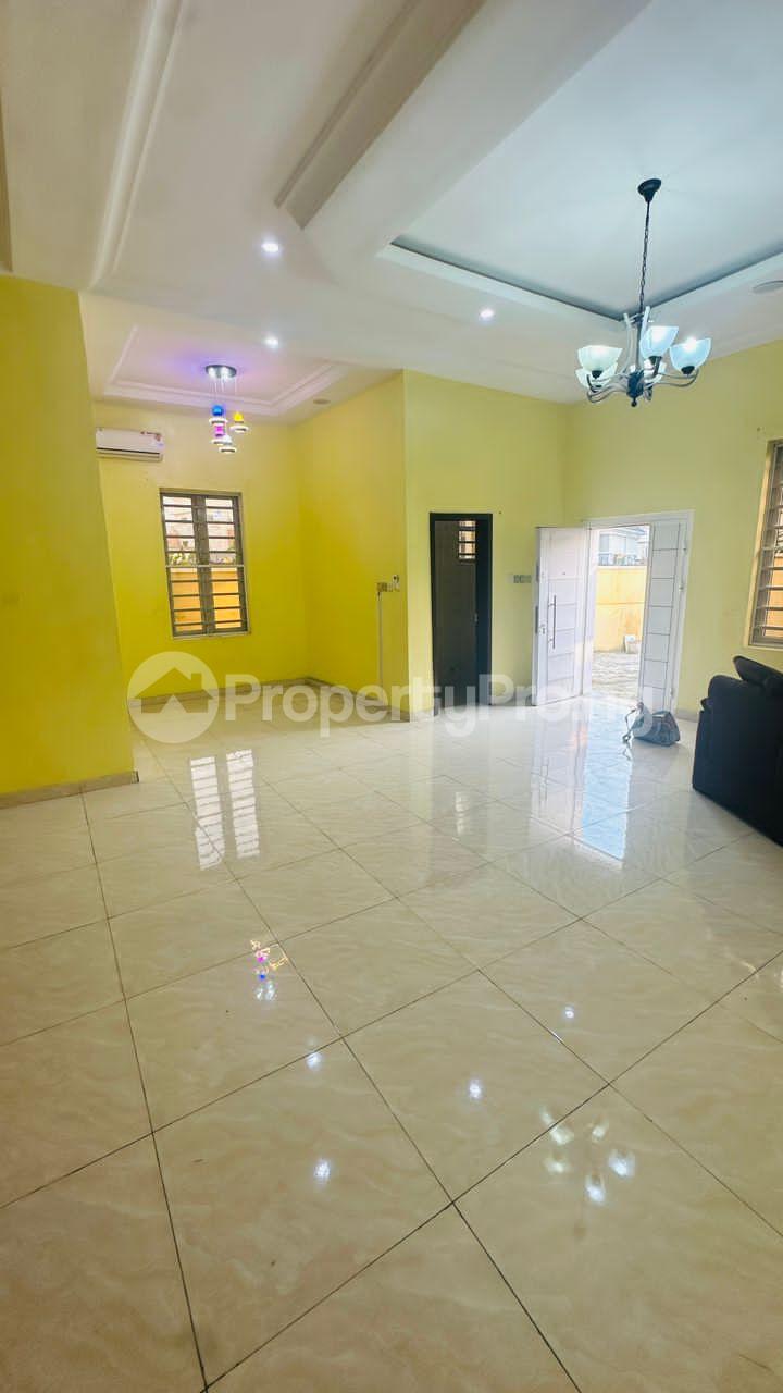 Flat / Apartment for rent Thomas estate Ajah Lagos