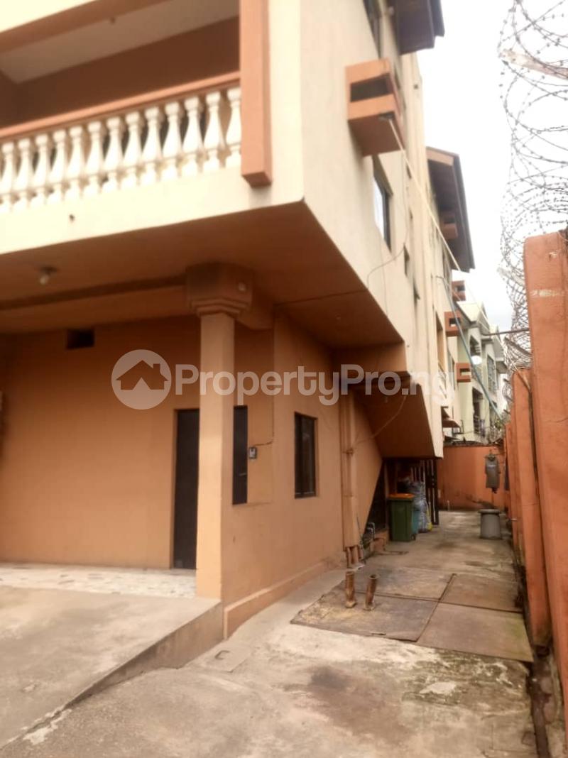 1 bedroom Flat / Apartment for rent Olarewaju Akoka Yaba Lagos