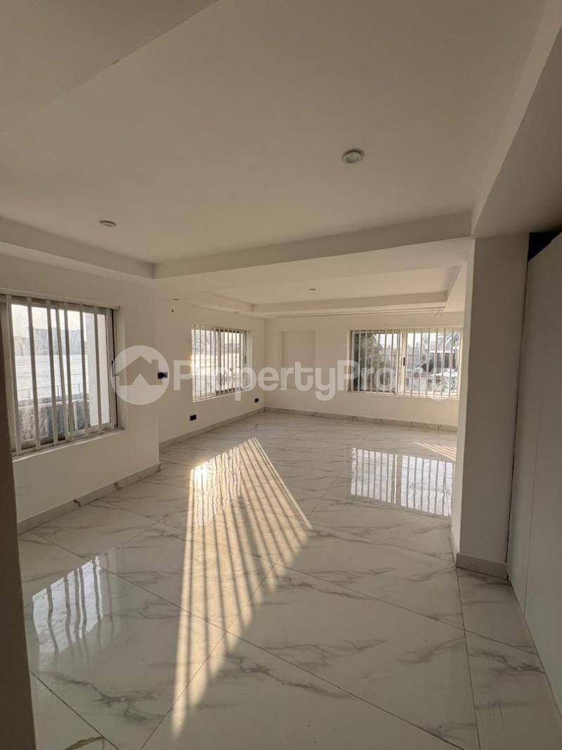 3 bedroom Flat / Apartment for rent Awolowo Road Ikoyi Lagos