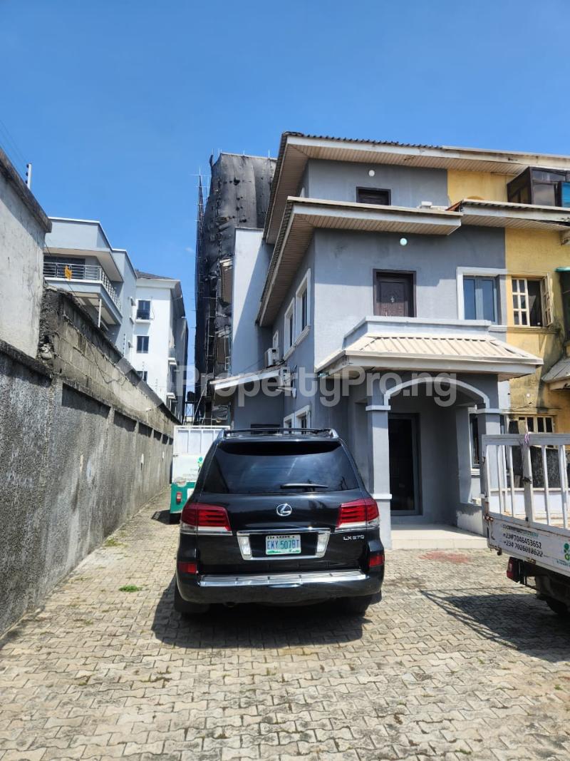 4 bedroom House for sale Oniru Off Palace Road, Victoria Island Lagos State. ONIRU Victoria Island Lagos