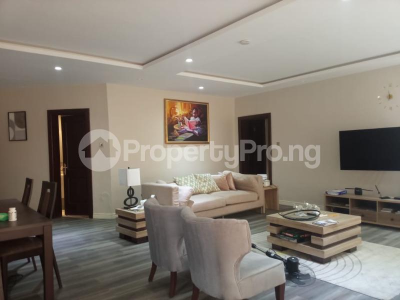3 bedroom Flat / Apartment for sale Pinnock Beach Phase 3, Osapa London Lekki Lagos State. Osapa london Lekki Lagos