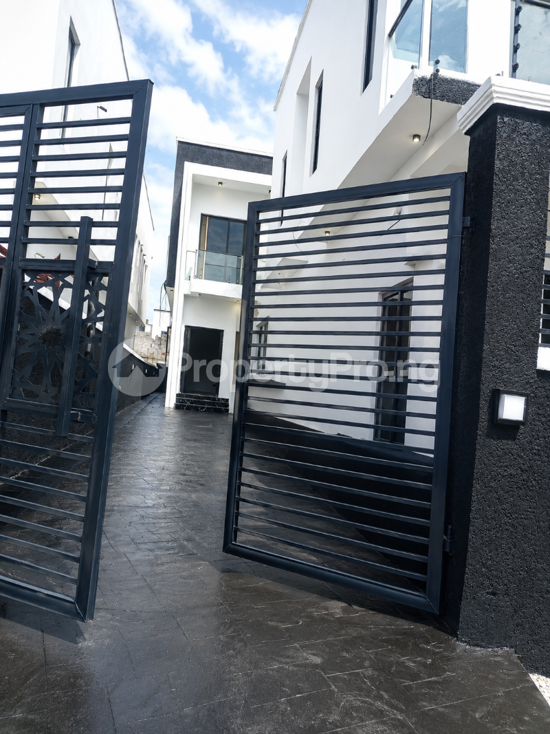 4 bedroom House for sale Sangotedo Lagos