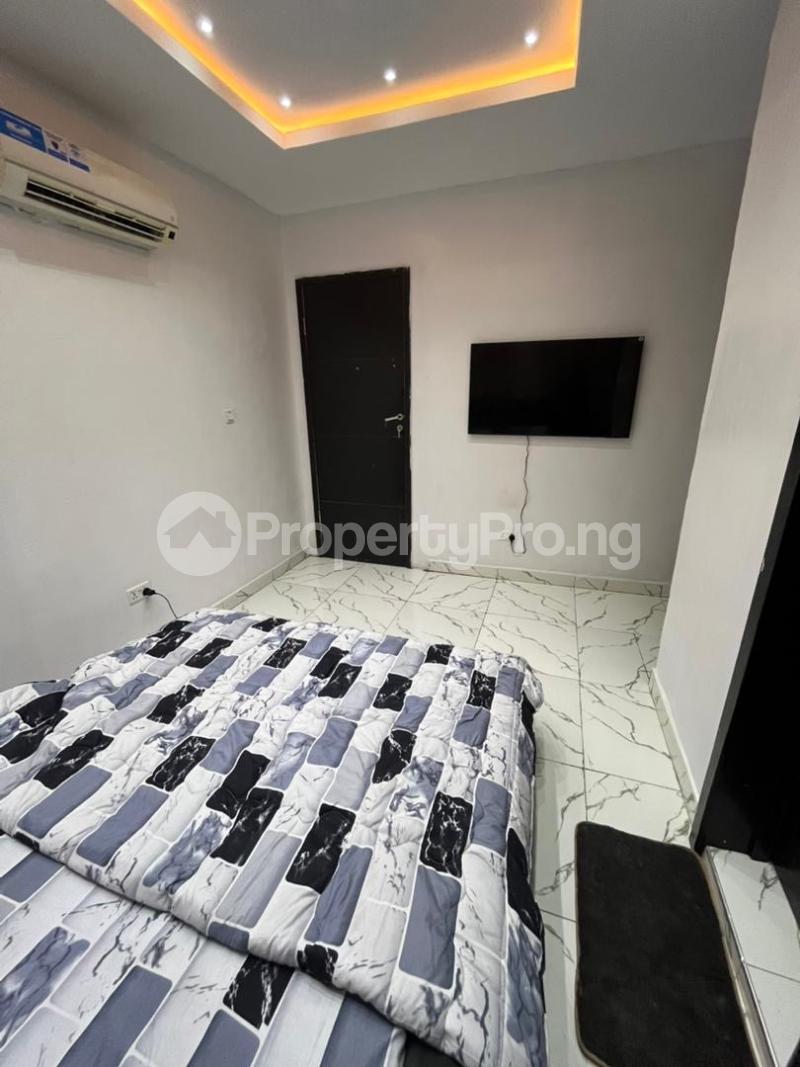 2 bedroom Flat / Apartment for rent Ologolo Lekki Lagos