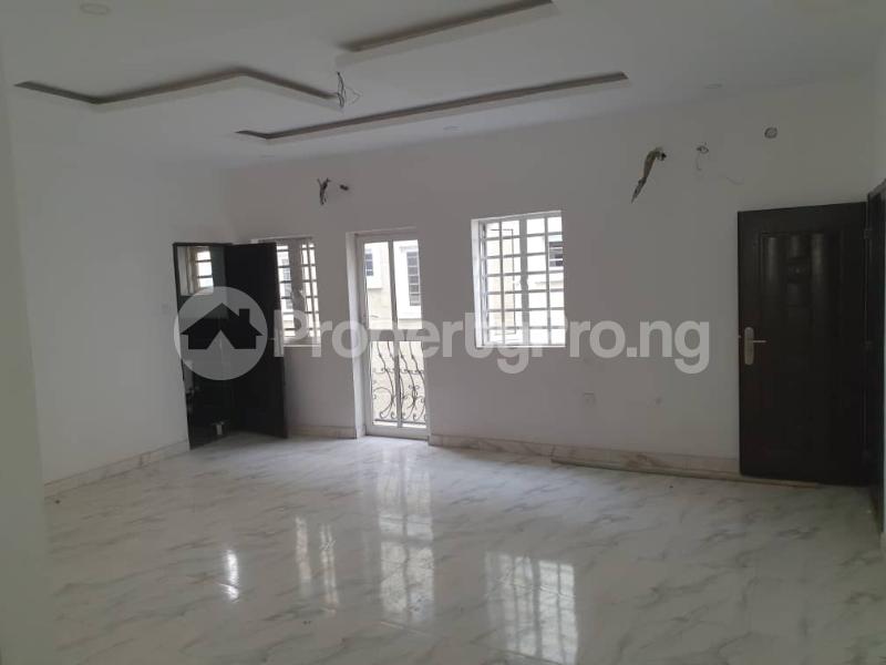 3 bedroom Flat / Apartment for rent Alagomeji Adekunle, Yaba. Yaba Lagos