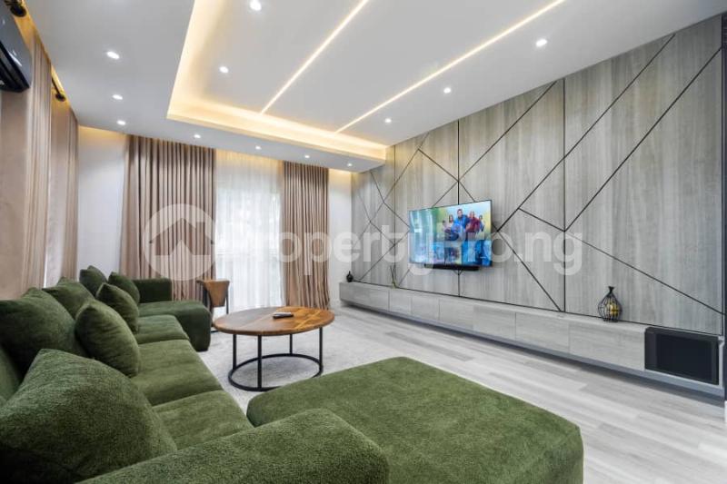 3 bedroom Flat / Apartment for shortlet Sandfield ONIRU Victoria Island Lagos