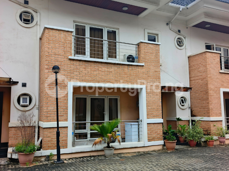 3 bedroom House for shortlet Roxton Terrace, 8 Ojomu Road Old Ikoyi Ikoyi Lagos