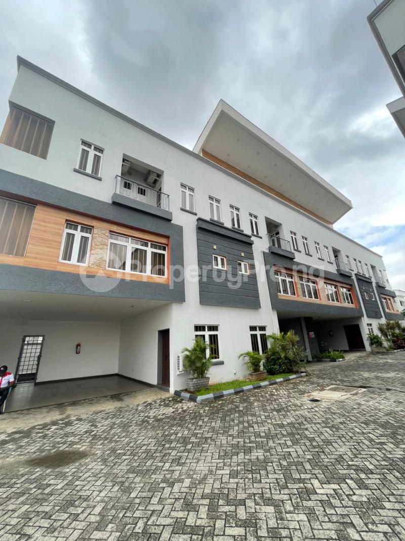 3 bedroom House for rent Shonibare Estate Maryland Lagos