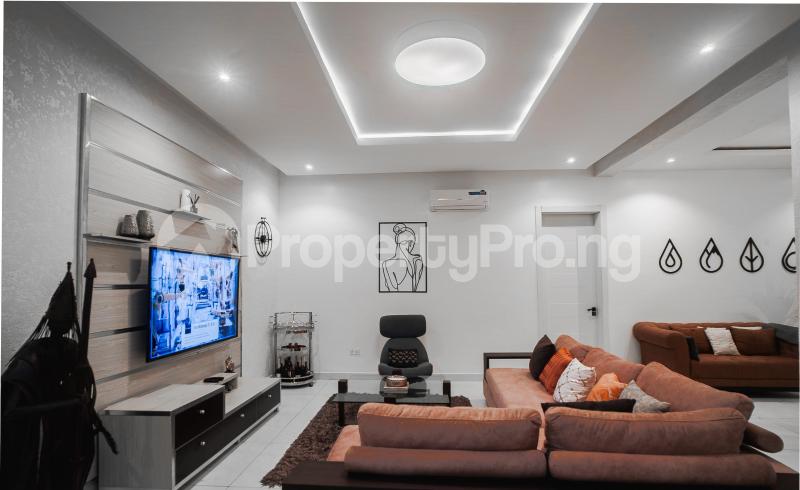 3 bedroom Flat / Apartment for shortlet Ologolo Lekki Lagos