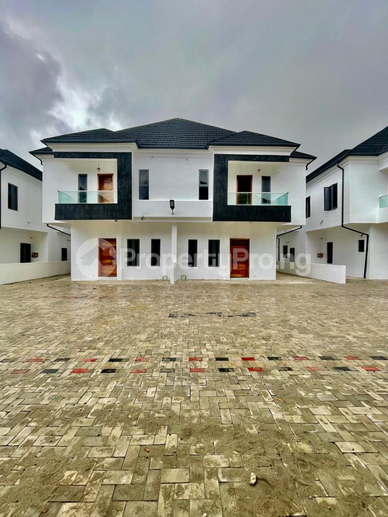 4 bedroom House for sale Lekki Lagos