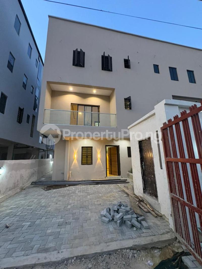 4 bedroom House for rent Ologolo Ologolo Lekki Lagos