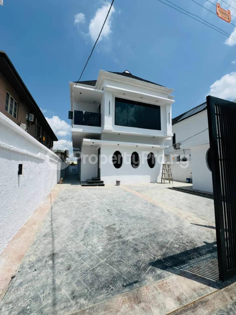 4 bedroom House for sale Adeniyi Jones Ikeja Lagos