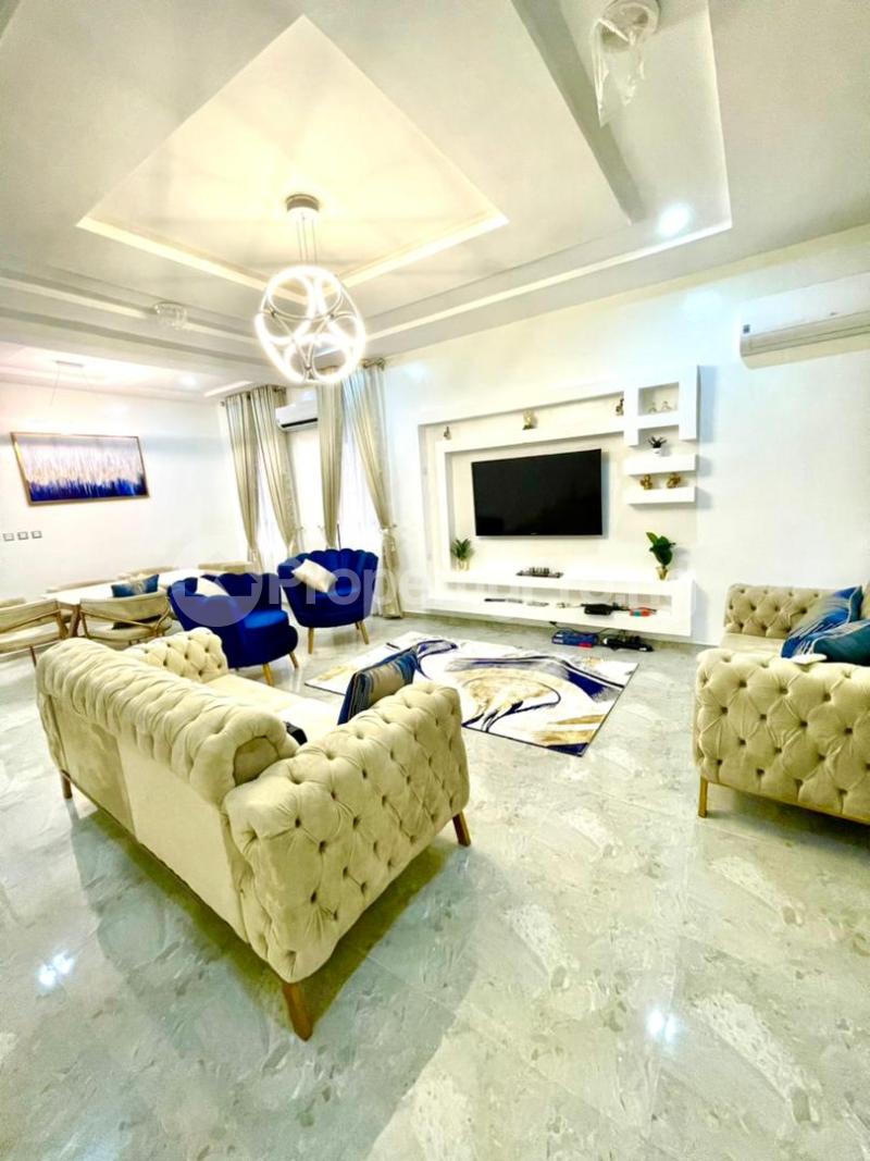 4 bedroom House for shortlet chevron Lekki Lagos