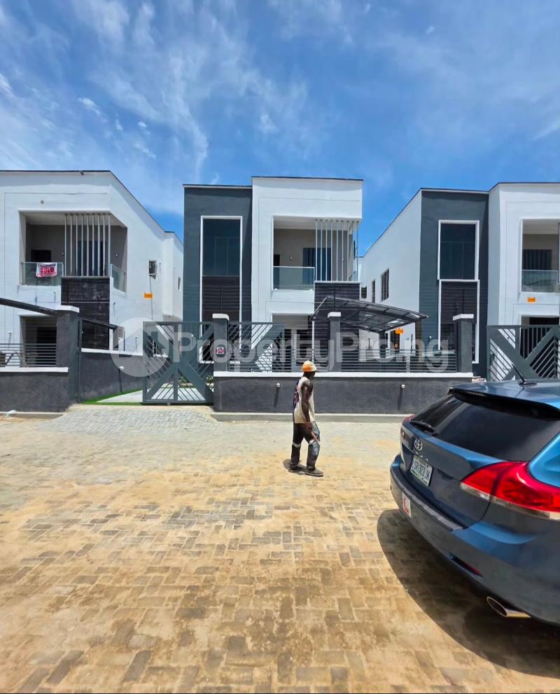 4 bedroom House for sale Lekki Ajah Lagos