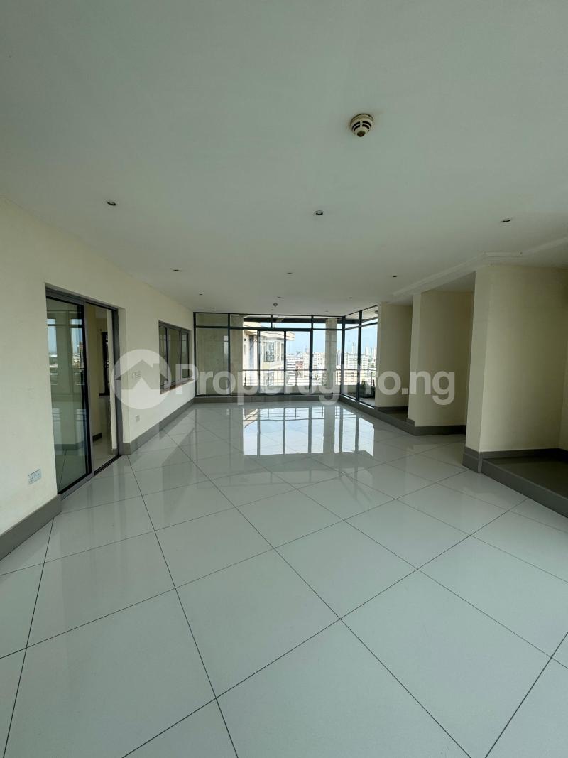 4 bedroom Flat / Apartment for rent Victoria Island Lagos