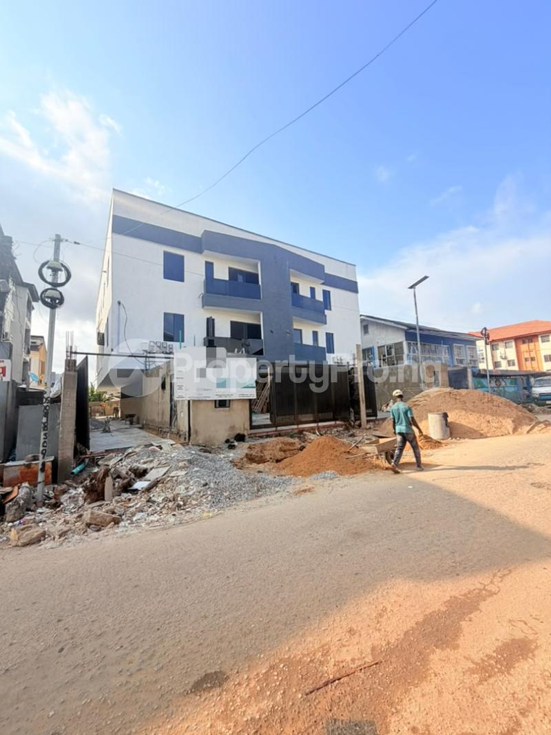 4 bedroom House for sale Yaba Lagos