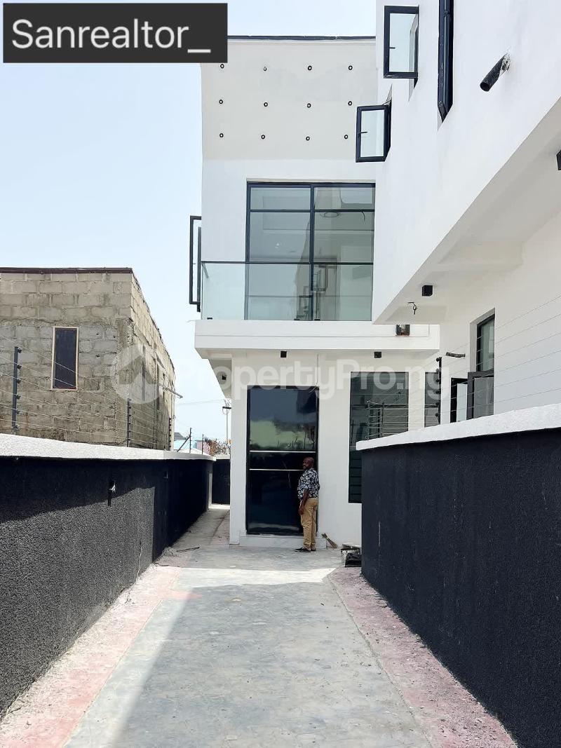 4 bedroom House for sale Ikota Lekki Lagos