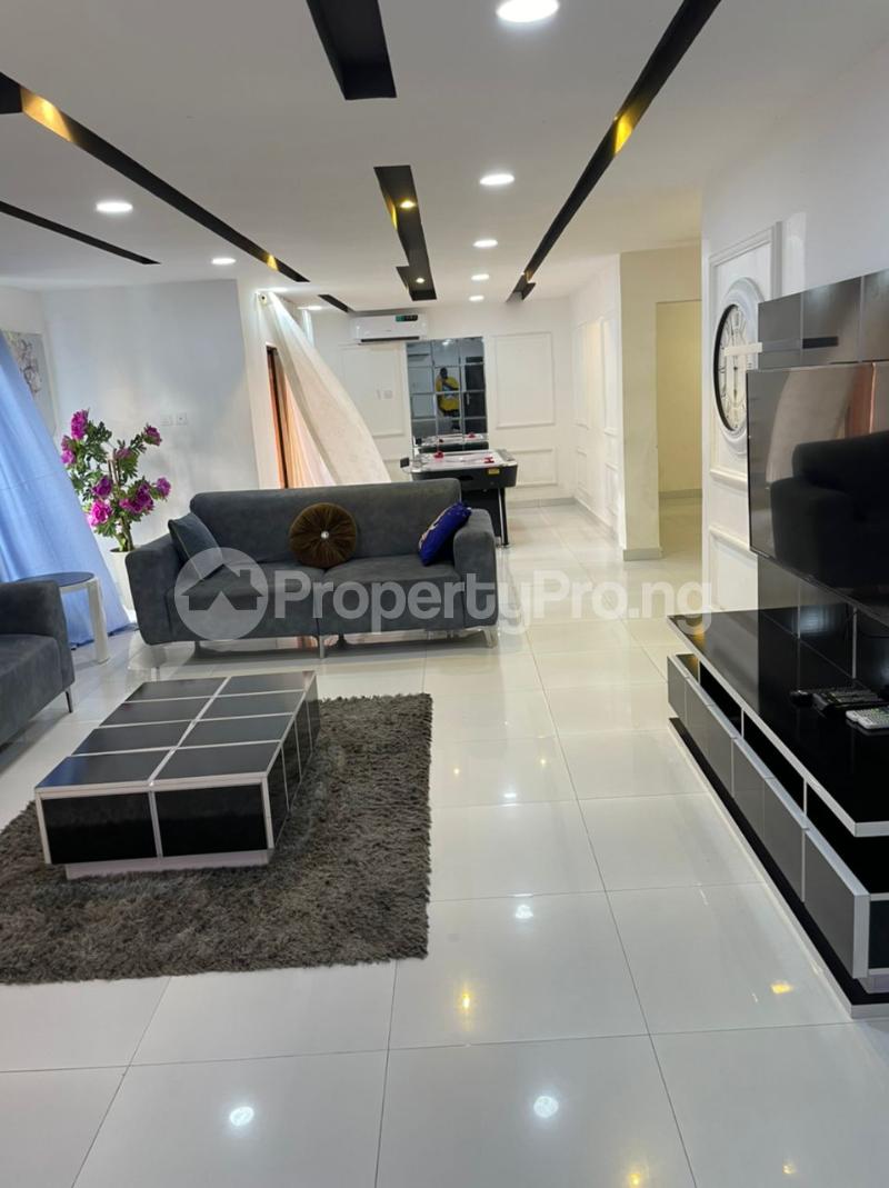 4 bedroom Flat / Apartment for shortlet Lekki Phase 1 Lekki Lagos