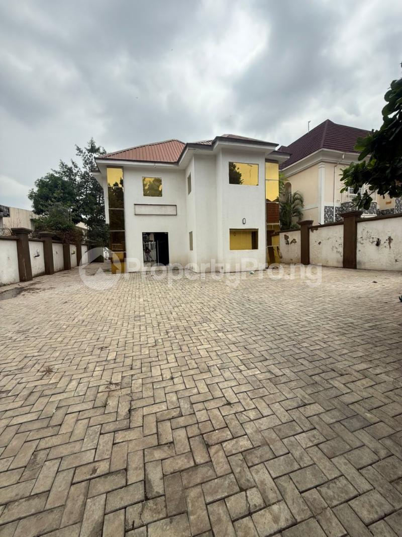 4 bedroom House for sale Off Amino Kano Crescent Wuse 2 Abuja