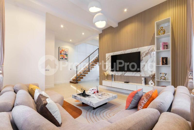 4 bedroom House for shortlet Lekki Lagos