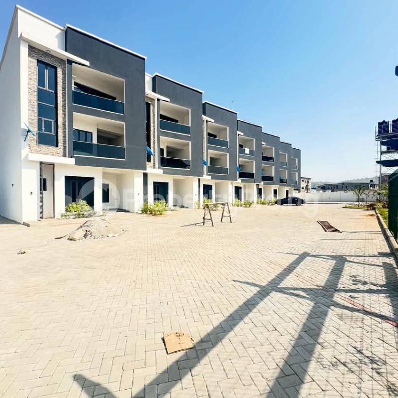 4 bedroom House for sale Main Life Camp Abuja