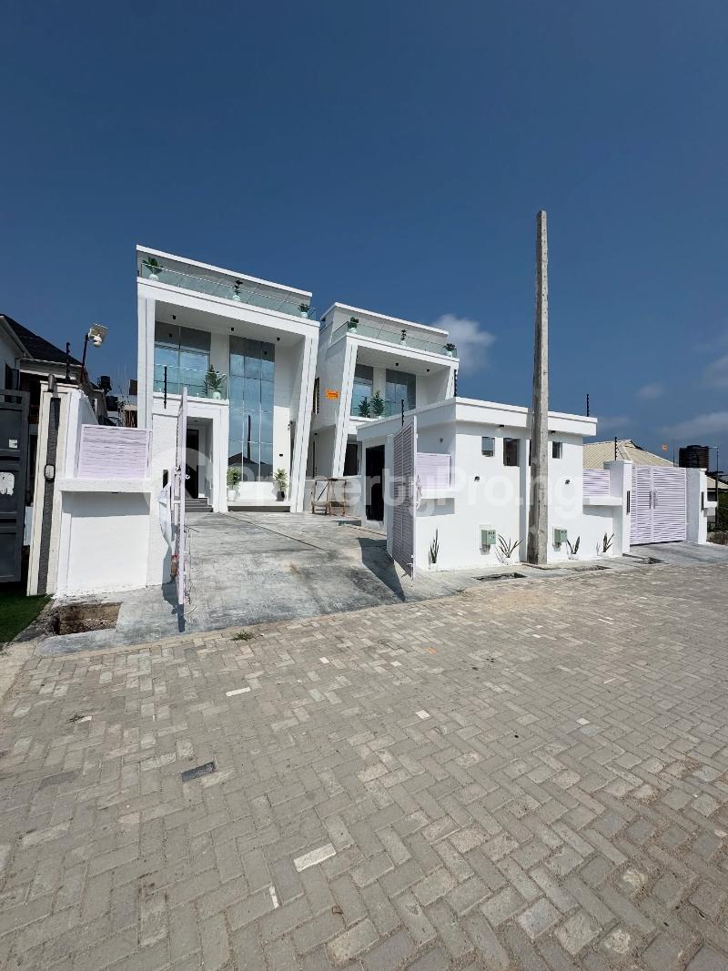 5 bedroom House for sale Ologolo Lekki Lagos