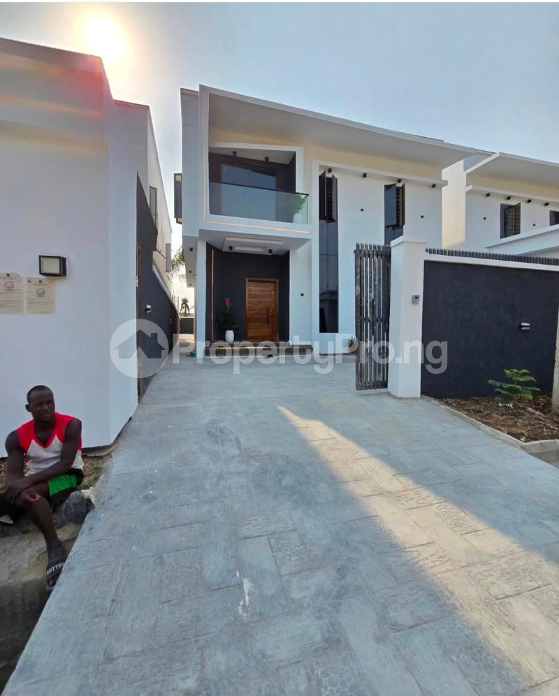 5 bedroom House for sale Lekki Lagos