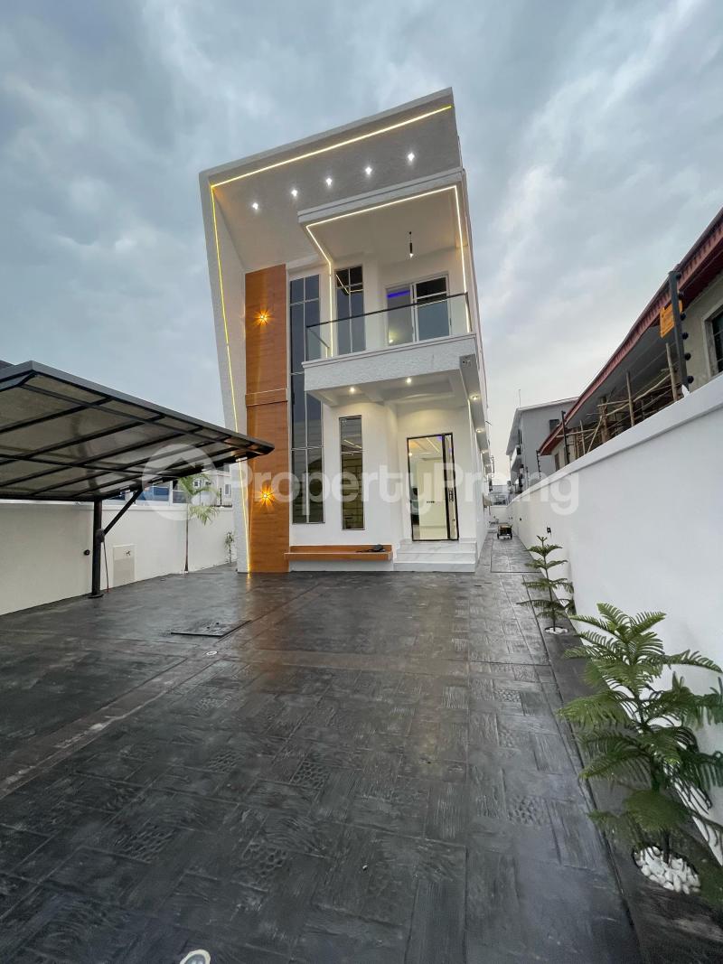 5 bedroom House for sale Oakland Estate, Ajah Lagos