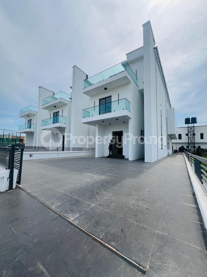 5 bedroom House for sale orchid Lekki Lagos