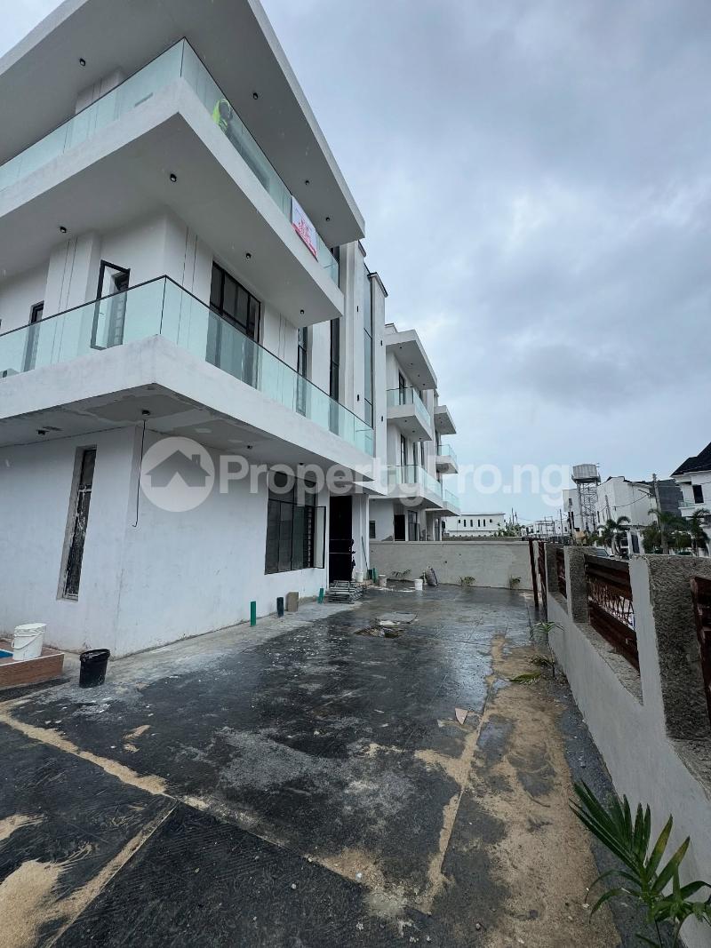 5 bedroom House for sale orchid Lekki Lagos