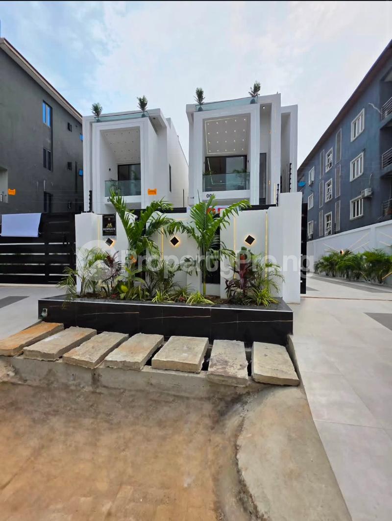 5 bedroom House for sale 2nd Tollgate, Lekki Lagos