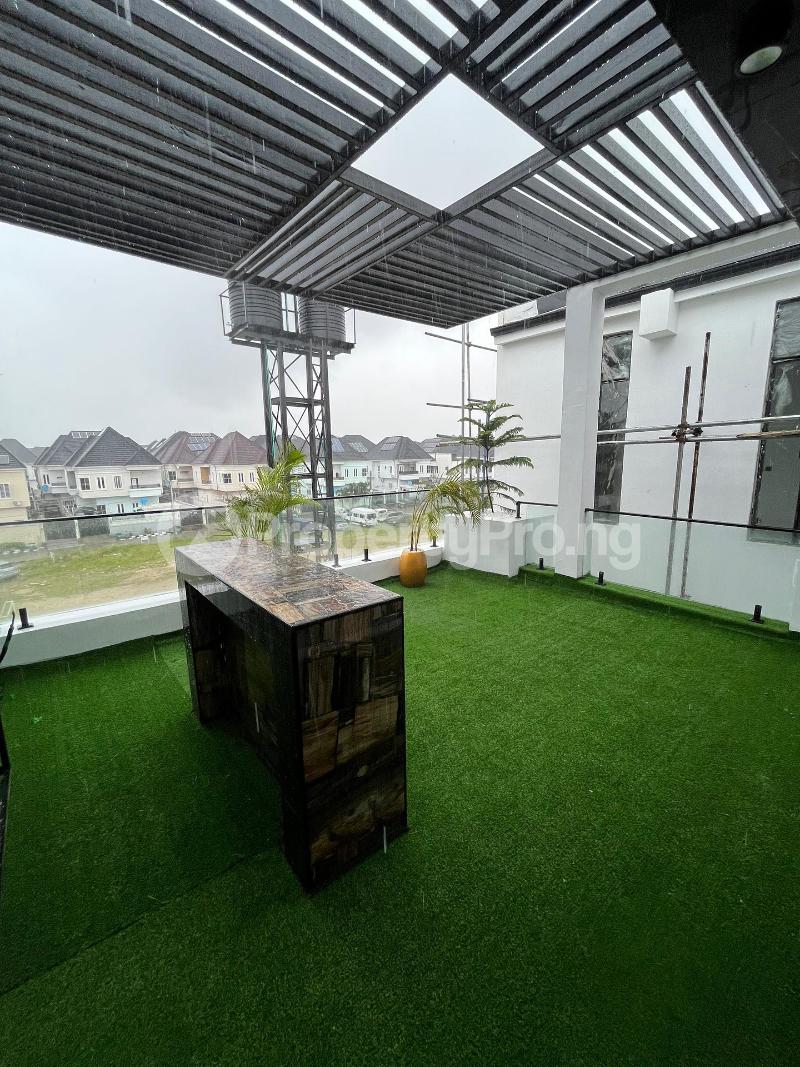 5 bedroom House for sale chevron Lekki Lagos