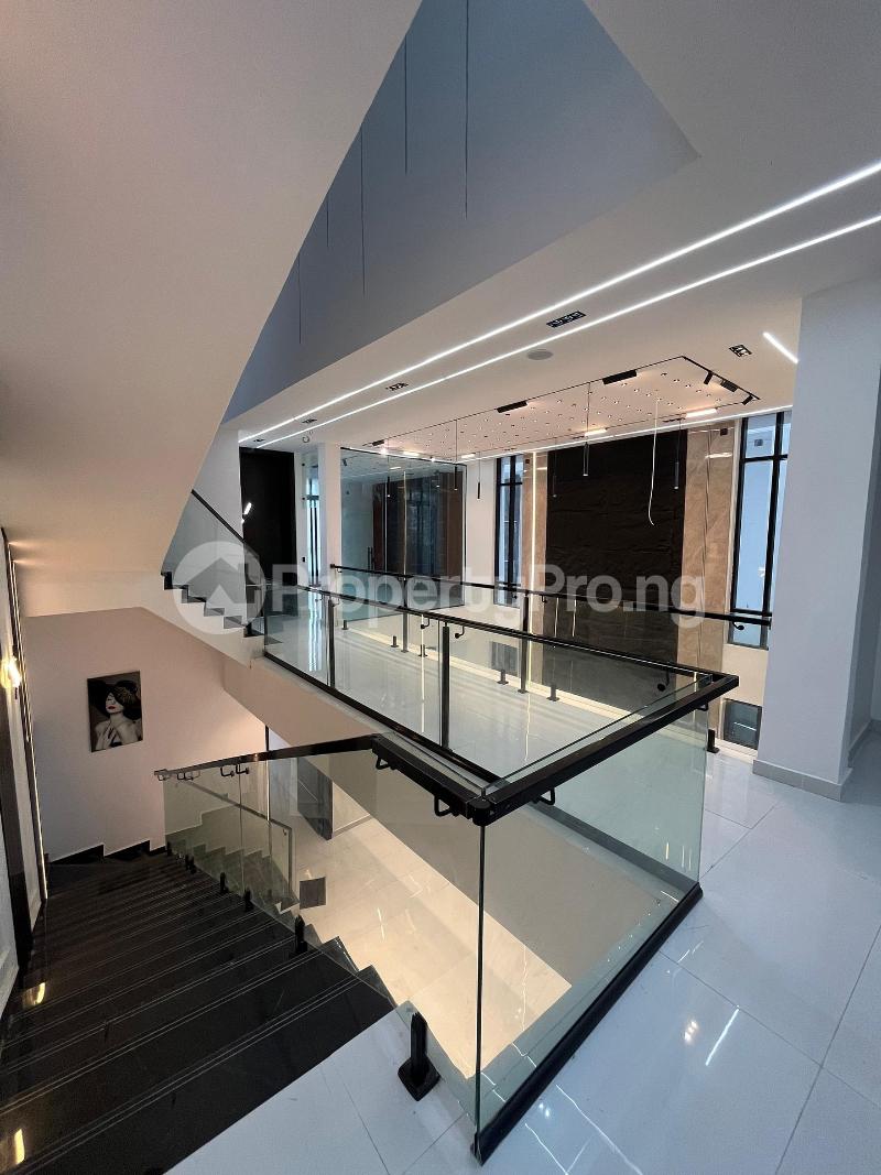 5 bedroom House for sale chevron Lekki Lagos