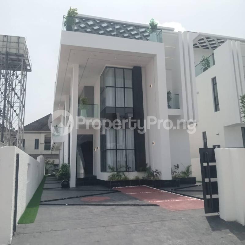 5 bedroom House for sale In A Highly Secured And Lovely Neighborhood At chevron Lekki Lagos
