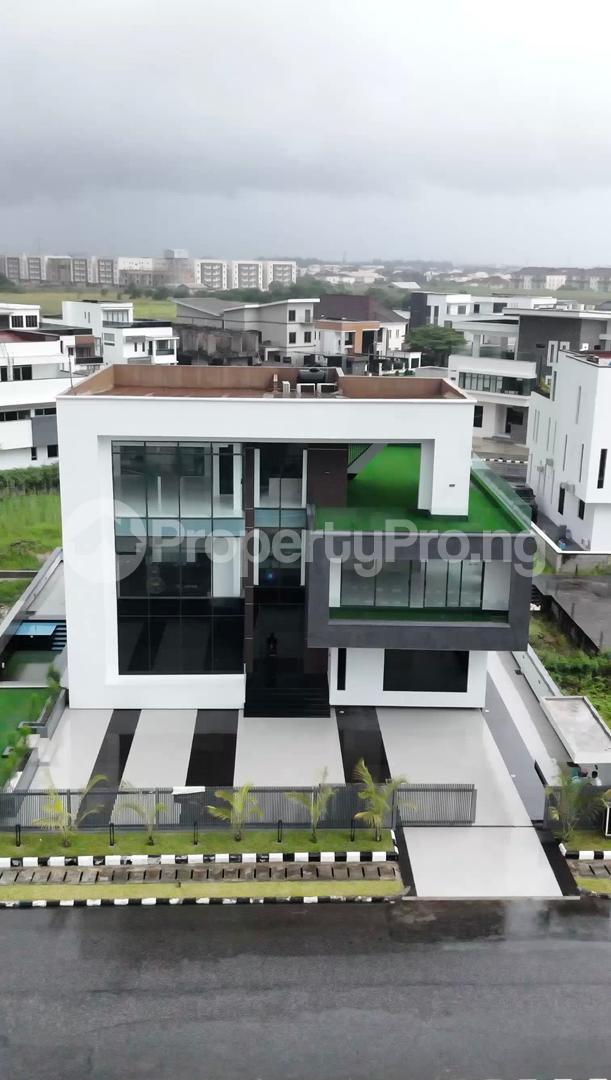 5 bedroom House for sale Pinnock Beach Estate Osapa london Lekki Lagos - 0