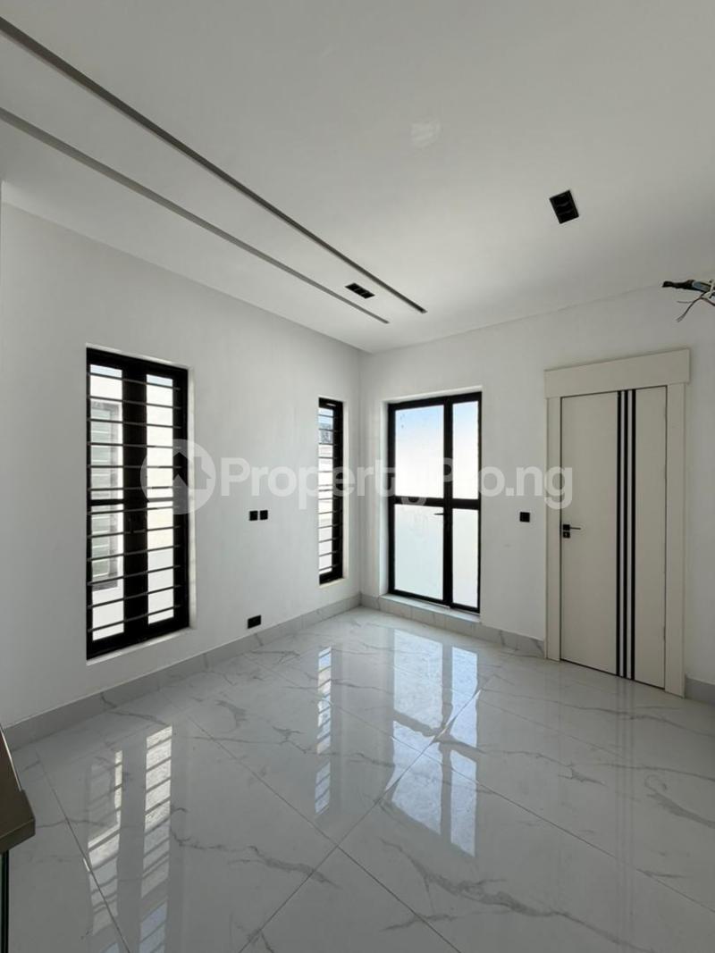 5 bedroom House for sale Chevron Lekki Lagos
