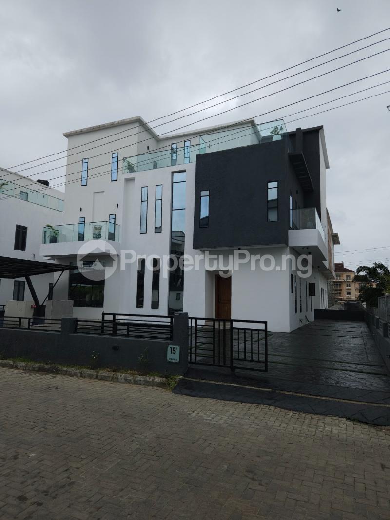 5 bedroom House for sale Osapa london Lekki Lagos