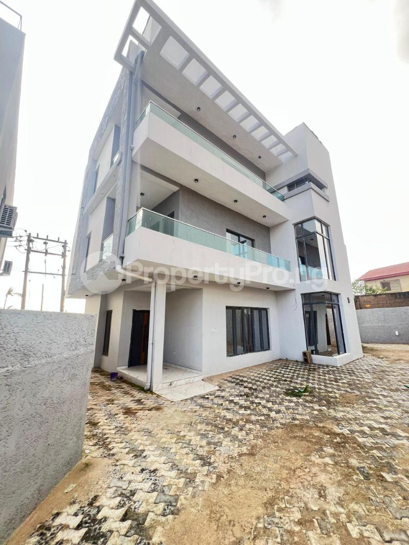 5 bedroom House for sale Seye Nuga Estate, New Bodija Ibadan Oyo