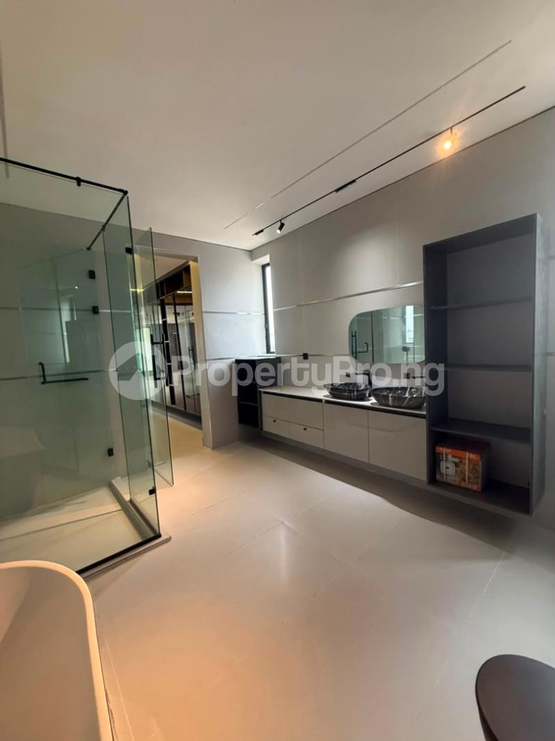 5 bedroom Flat / Apartment for sale Lekki Phase 1 Lekki Lagos