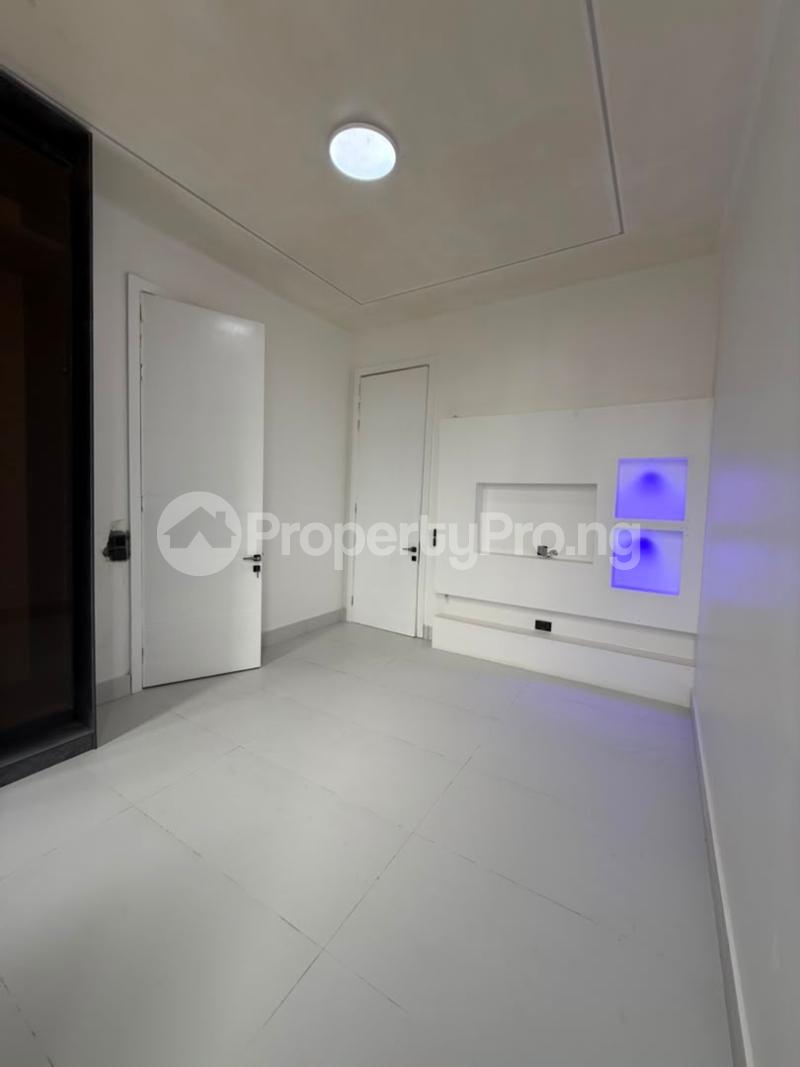 5 bedroom Flat / Apartment for sale Lekki Phase 1 Lekki Lagos