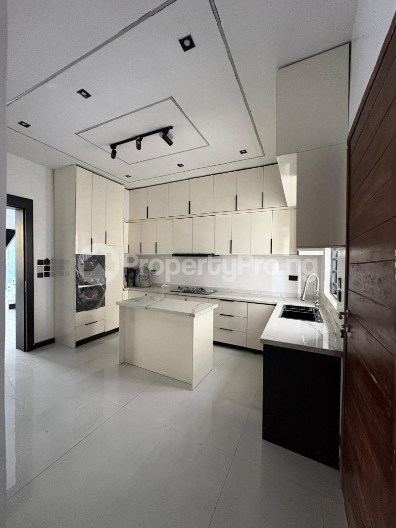 5 bedroom House for sale Ologolo Ologolo Lekki Lagos