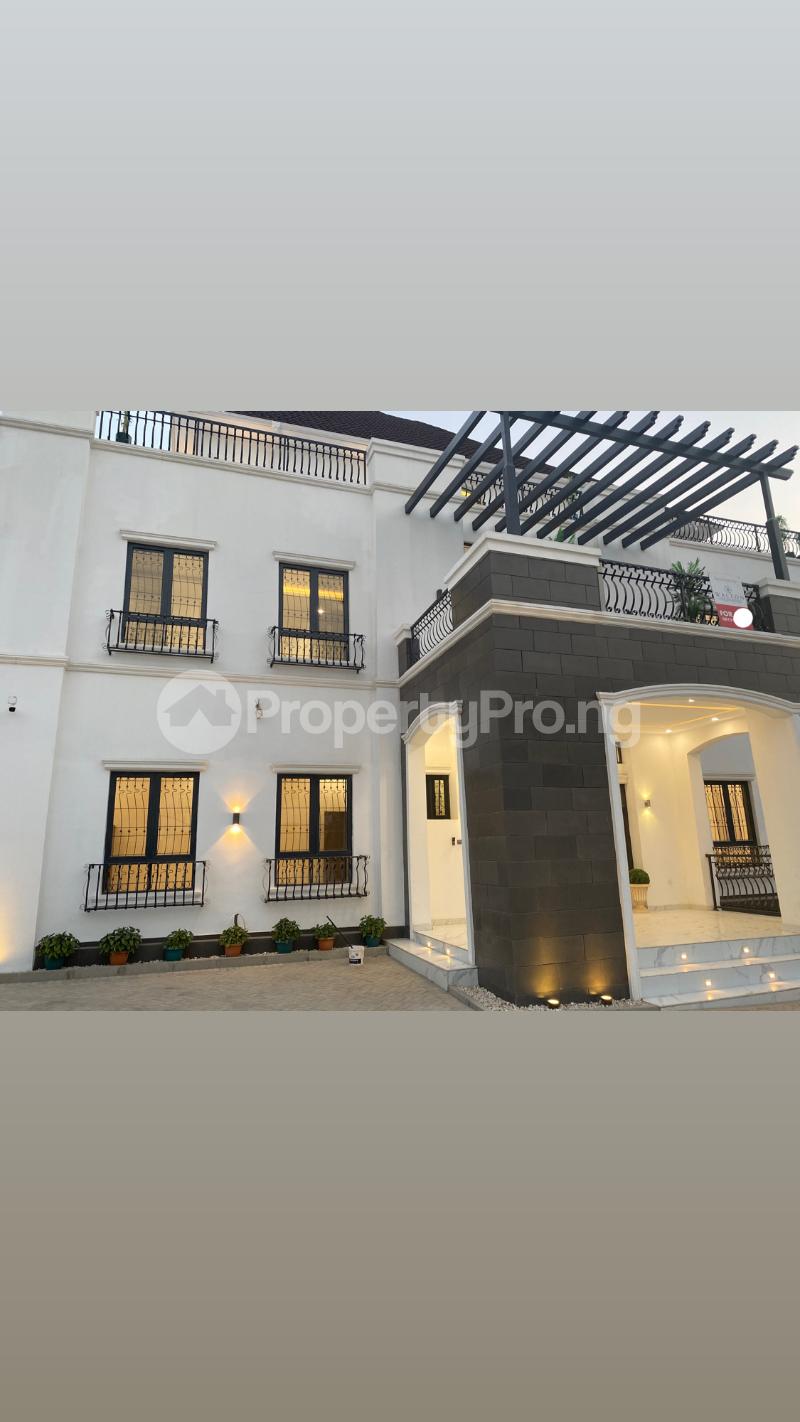 7 bedroom House for sale Gwarinpa Abuja