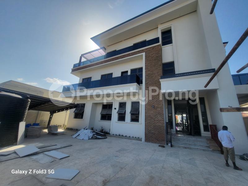 9 bedroom House for sale Around Ministers Hill Maitama Abuja