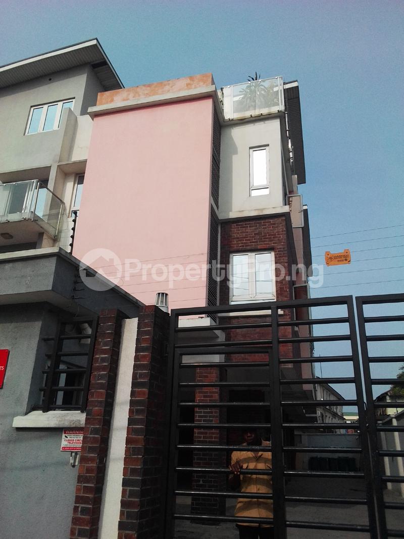 3 Bedroom House in Alagomeji Yaba Lagos House for rent in yaba