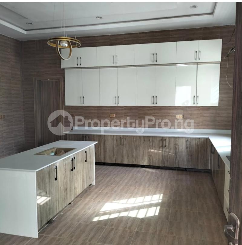 7 bedroom House for sale Gwarinpa Abuja