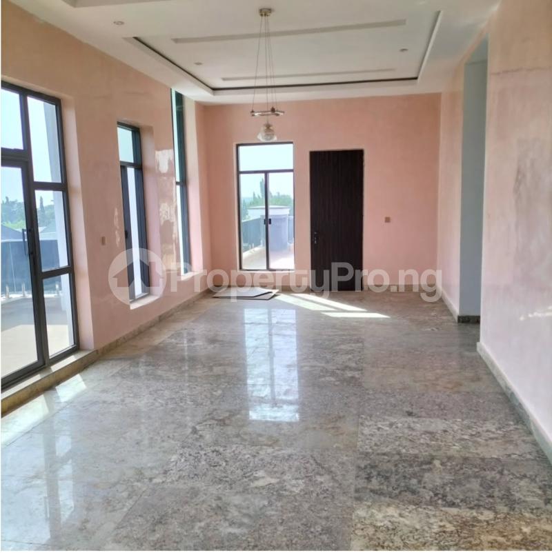7 bedroom House for sale Gwarinpa Abuja